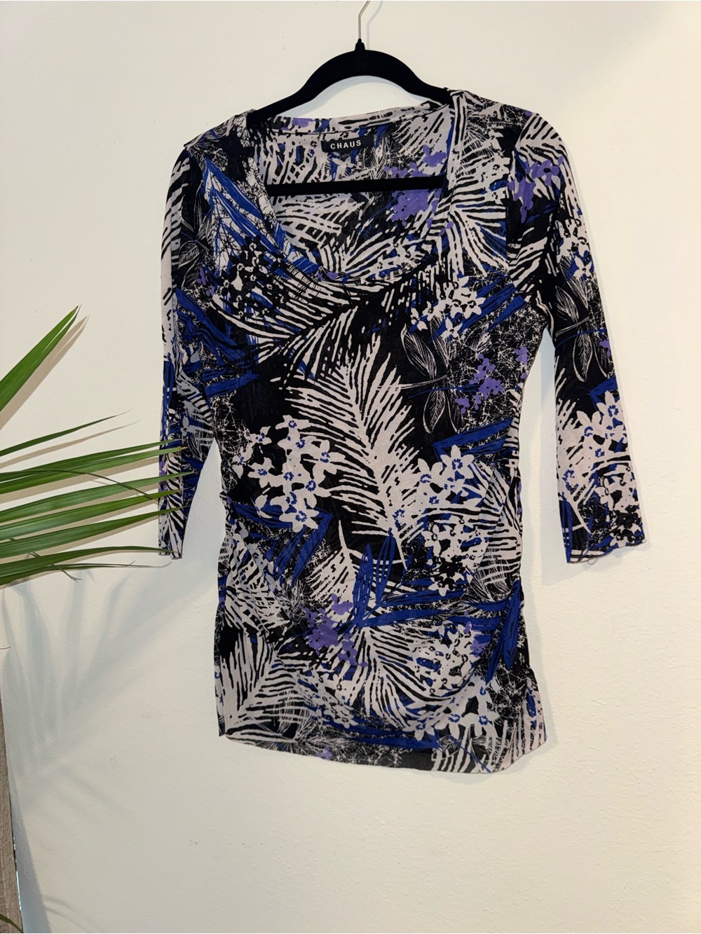 Chaus Black, White & Blue Floral Scoop Neck Long Sleeve Top